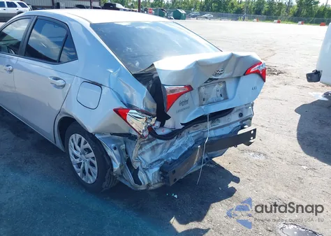 2017 Toyota Corolla Le z USA, uszkodzony, nr VIN 2T1BURHE7HC770358